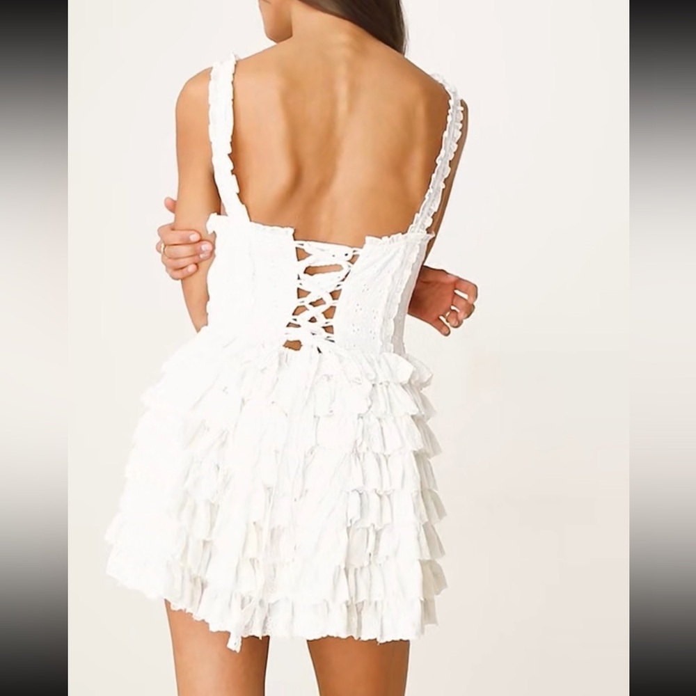 Amy Jane London White Tiered Ruffled Mini Dress Crochet Lace Up Back Large - Picture 8 of 15